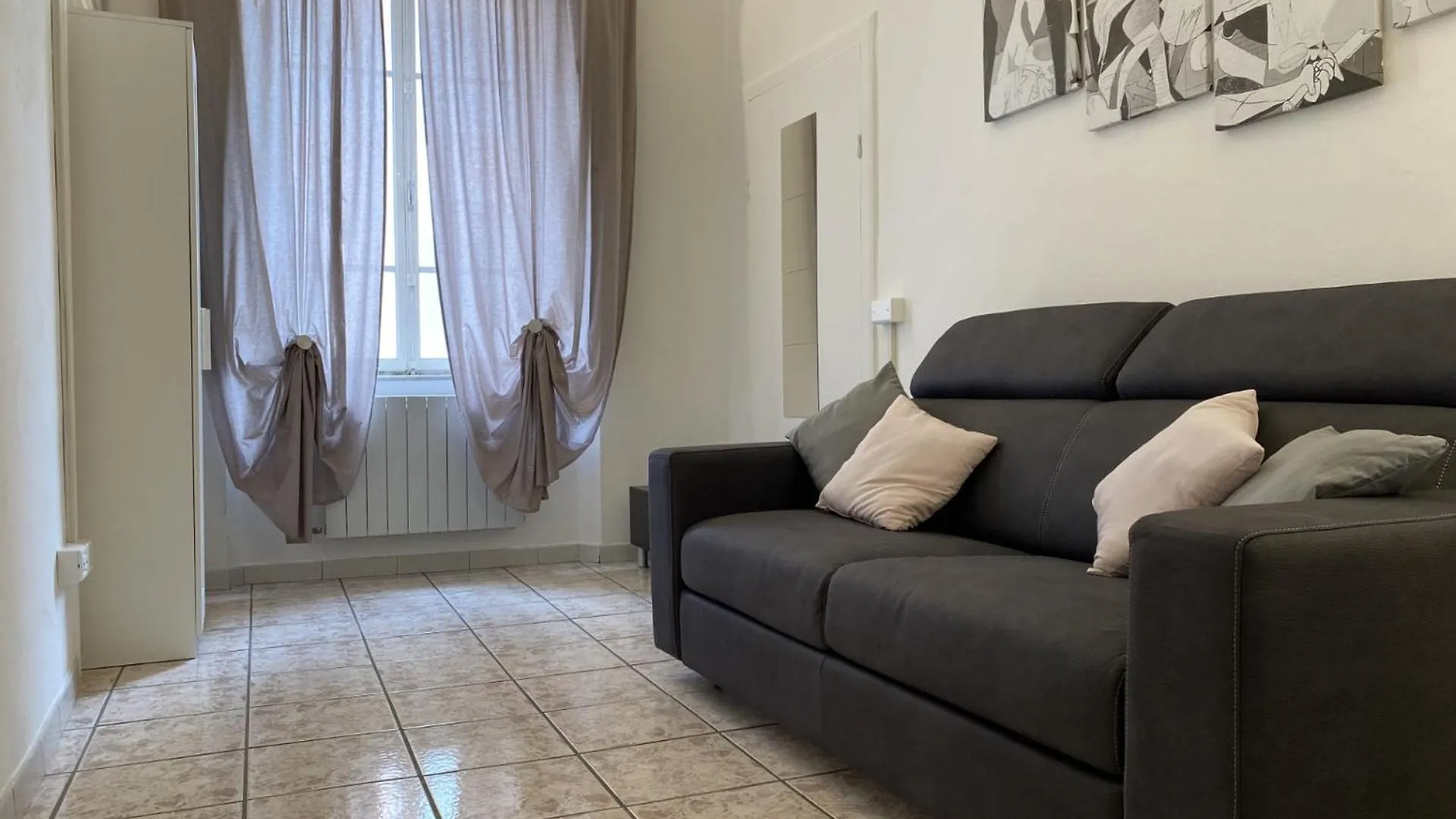 Viatoris' Apartment ピサ